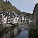 Mit Bergblick By Interhome *