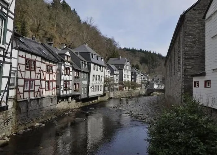 Mit Bergblick By Interhome *